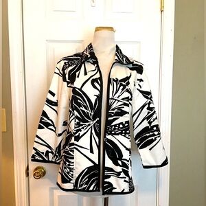 Chico’s Womens jacket sz 0/small. Boho, casual, tropical, beachy, coastal